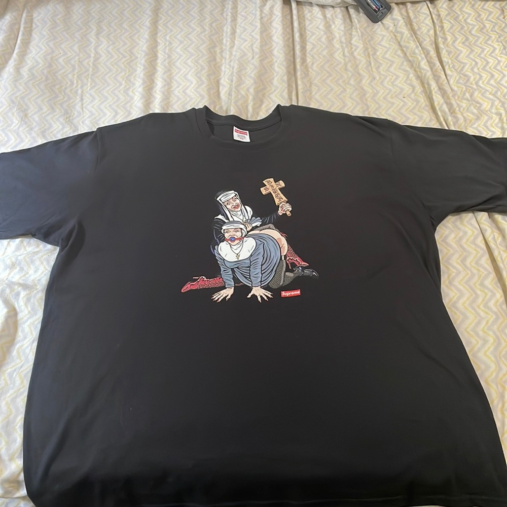 Supreme 2xl black shirt nuns